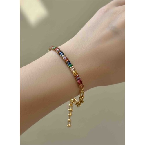 Kadın Dikdörtgen Kesim Renkli Taşlı Altın Bilezik – Trend ve Zarif Tasarım