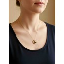 Bal Peteği ve Arı Figürlü Altın Renk Kolye |