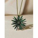 Yeşil Taşlı Yıldız Motifli Gösterişli Kolye |
