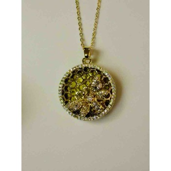 Yeşil Taşlı Bal Peteği Desenli Arı Figürlü Kolye | 