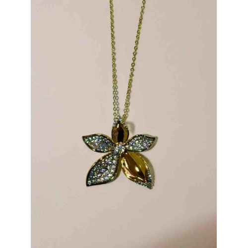 Çiçek Formlu Taşlı Kolye - Zarif ve Modern